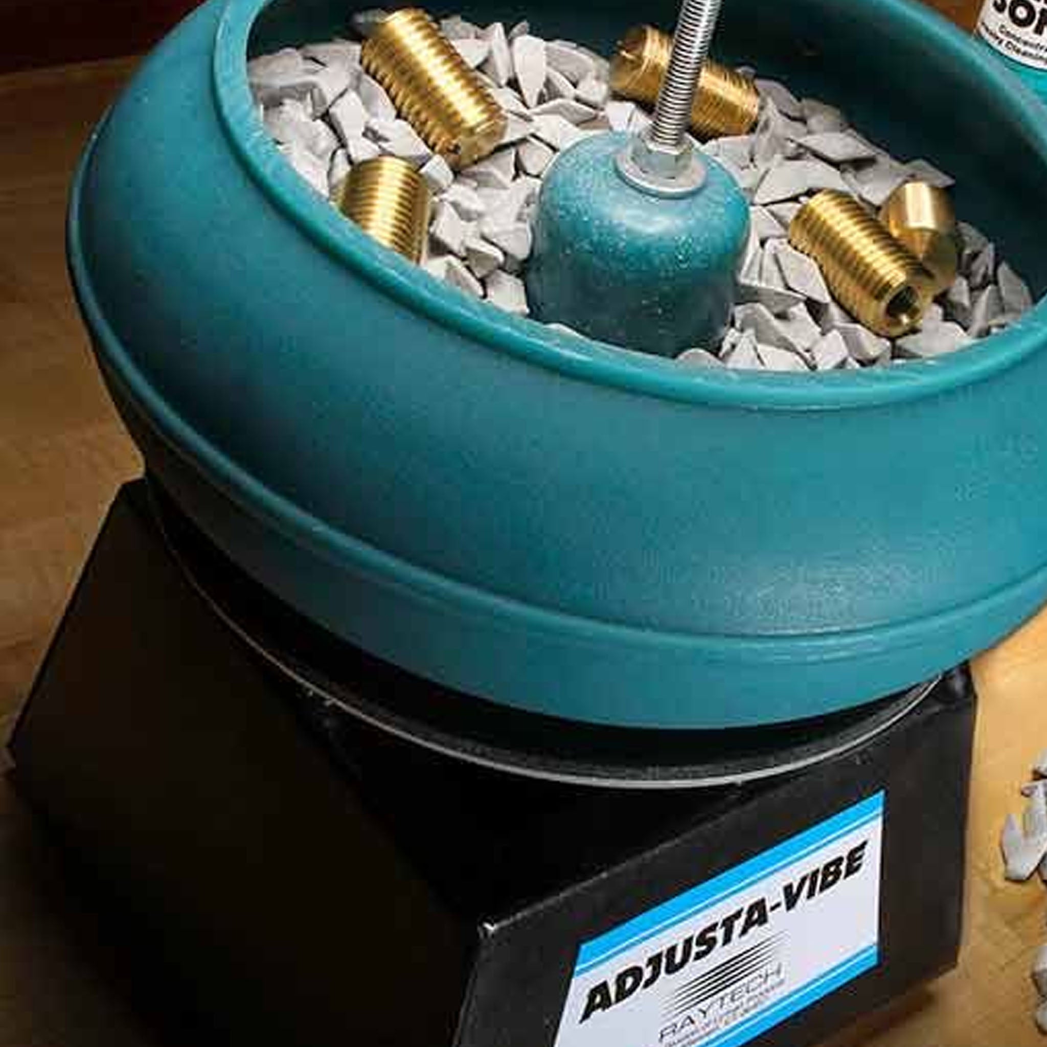 Raytech AV-25 Vibratory Tumbler with 14" Bowl and Drain