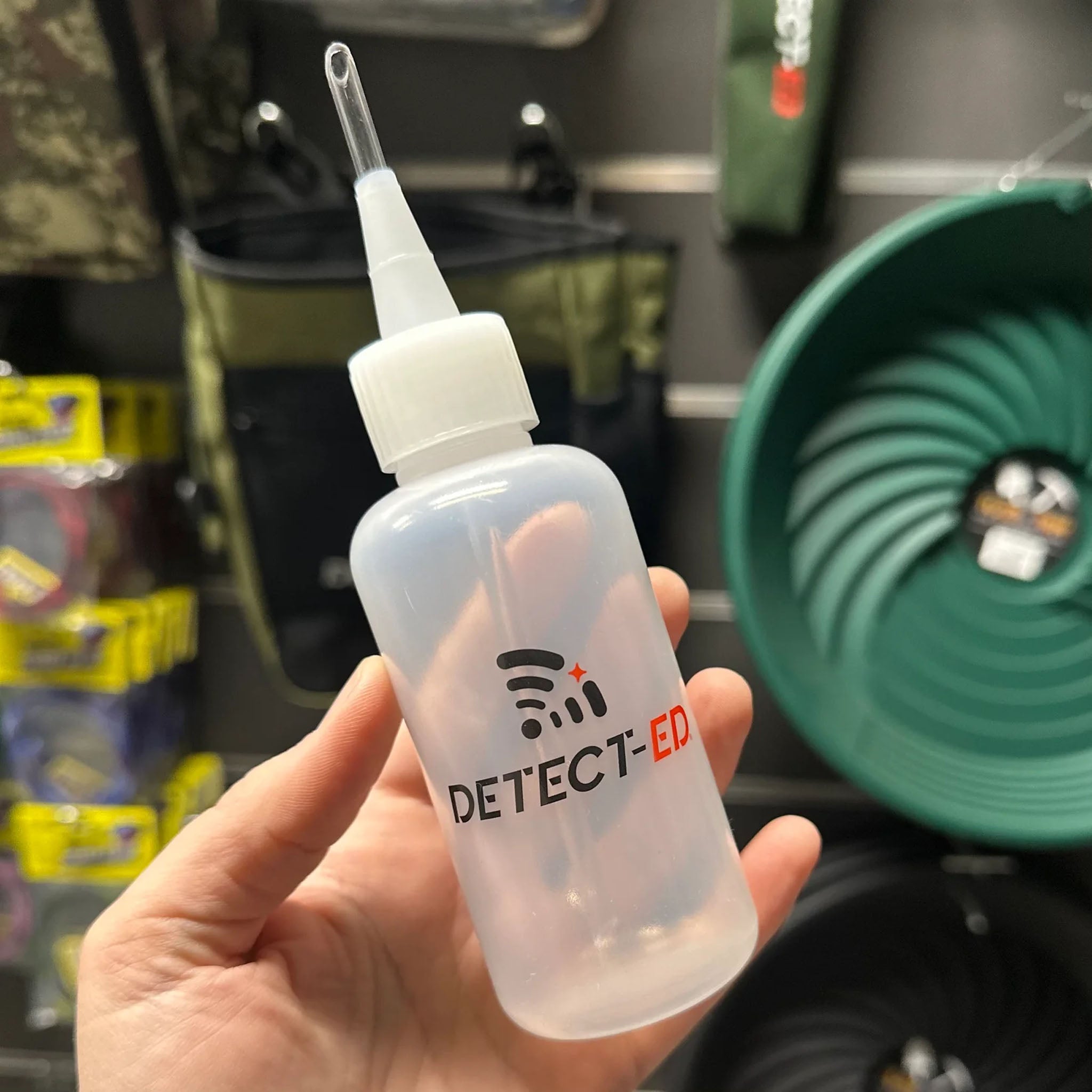 Detect-Ed Gold Snuffer Bottle