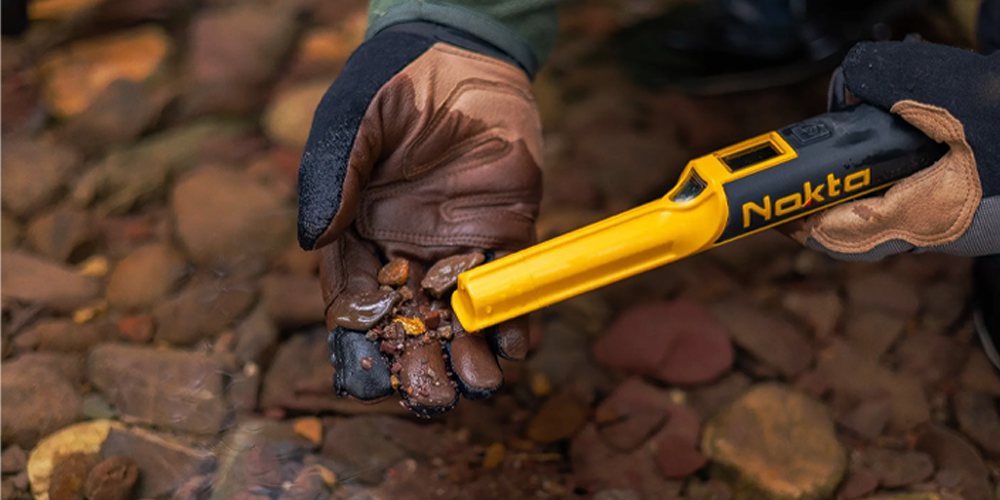 Nokta Accupoint Pinpointer for Gold Prospecting