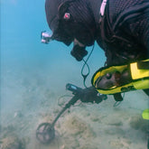 Deep Water Metal Detectors (Up to 65 Feet)