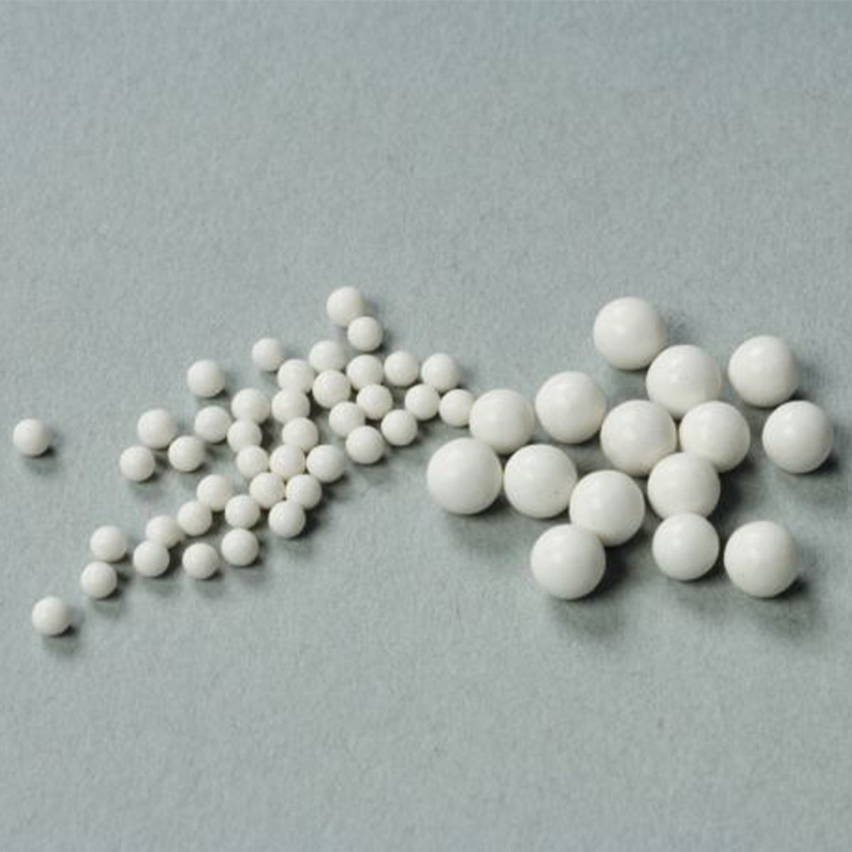 Raytech porcelain balls tumbling media in different sizes from 1mm to 6mm