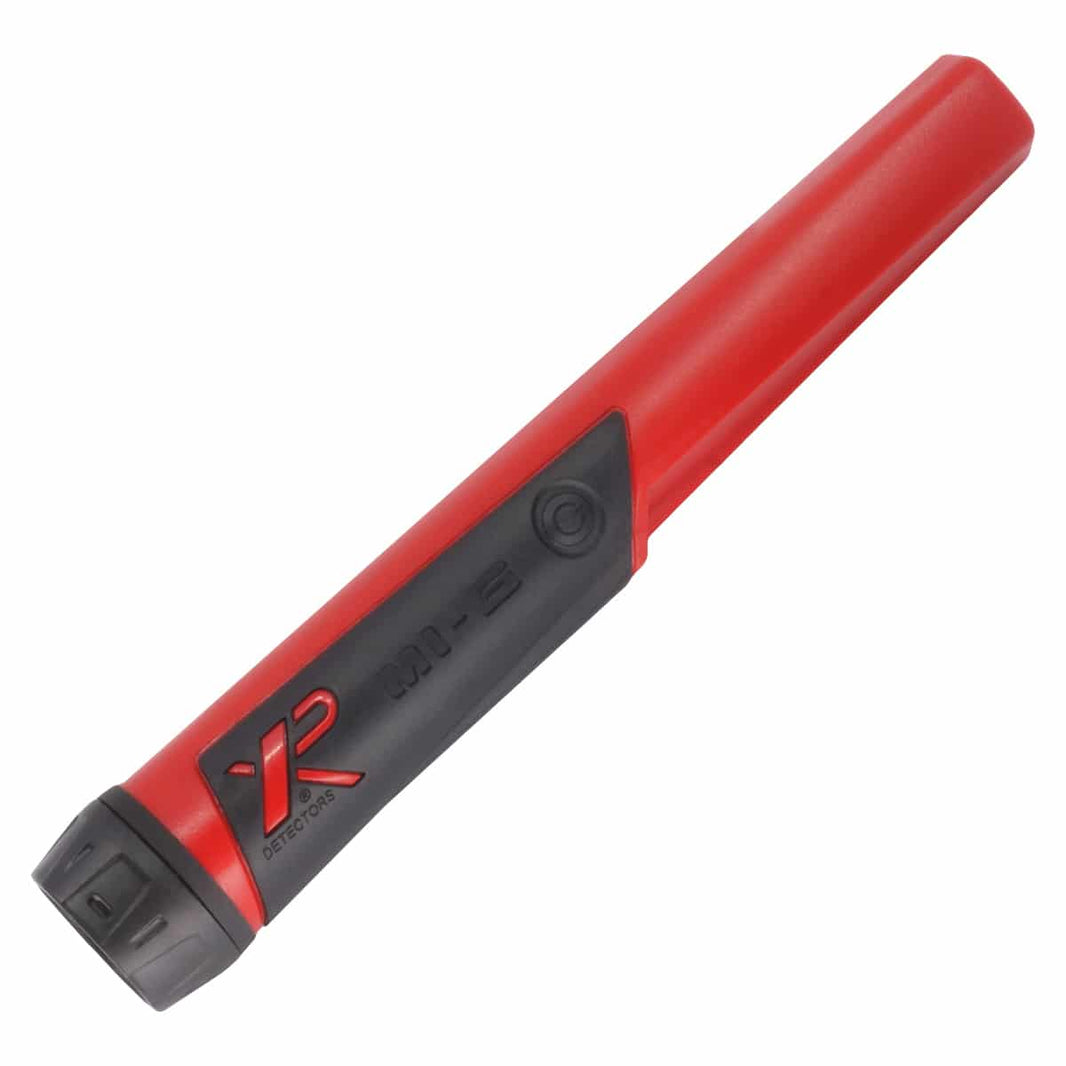 XP MI-6 wireless pinpointer in red and black, included in this XP Deus II package