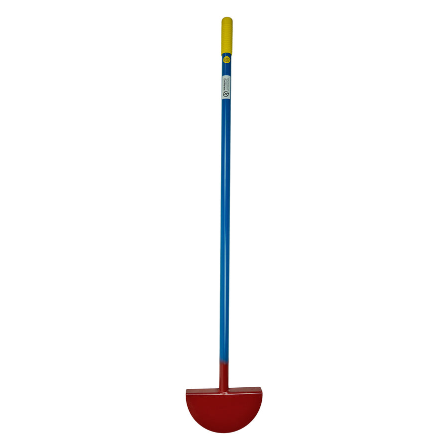 Reverse view of the King of Spades half moon edger, blue shaft and red blade seen from behind