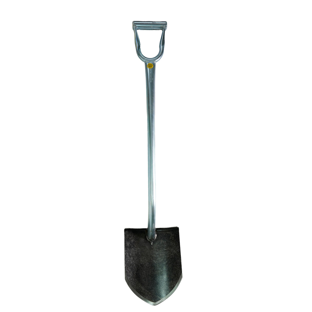 The King of Spades D-handle shovel with 11-inch round edge blade.