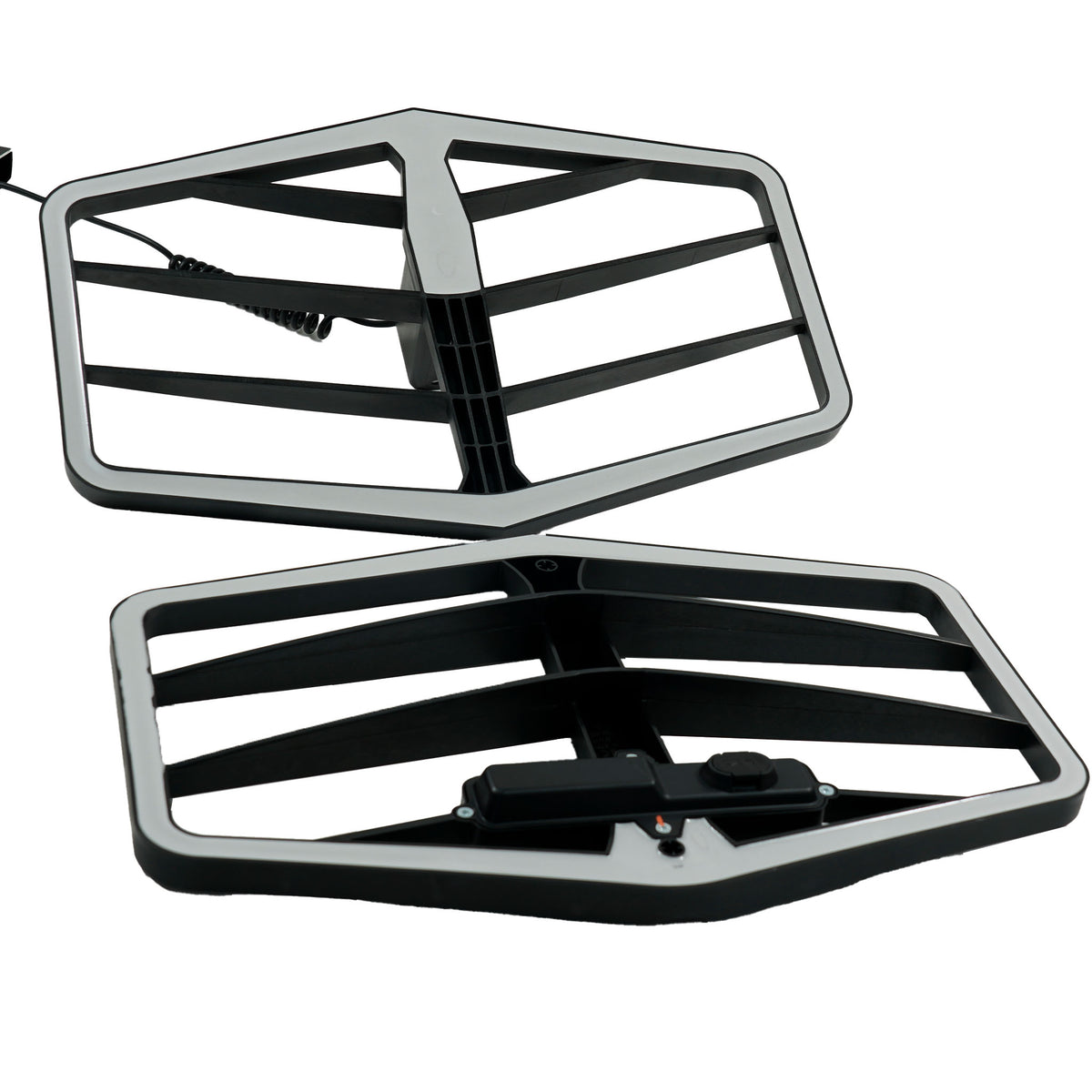 XP Xtrem Hunter dual-coil system side view showing coil spacing