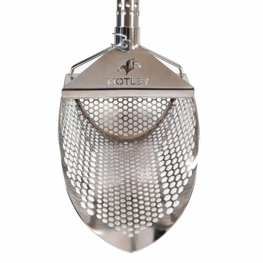Motley Beach Scoop basket in Silver, laser-cut hexagon holes
