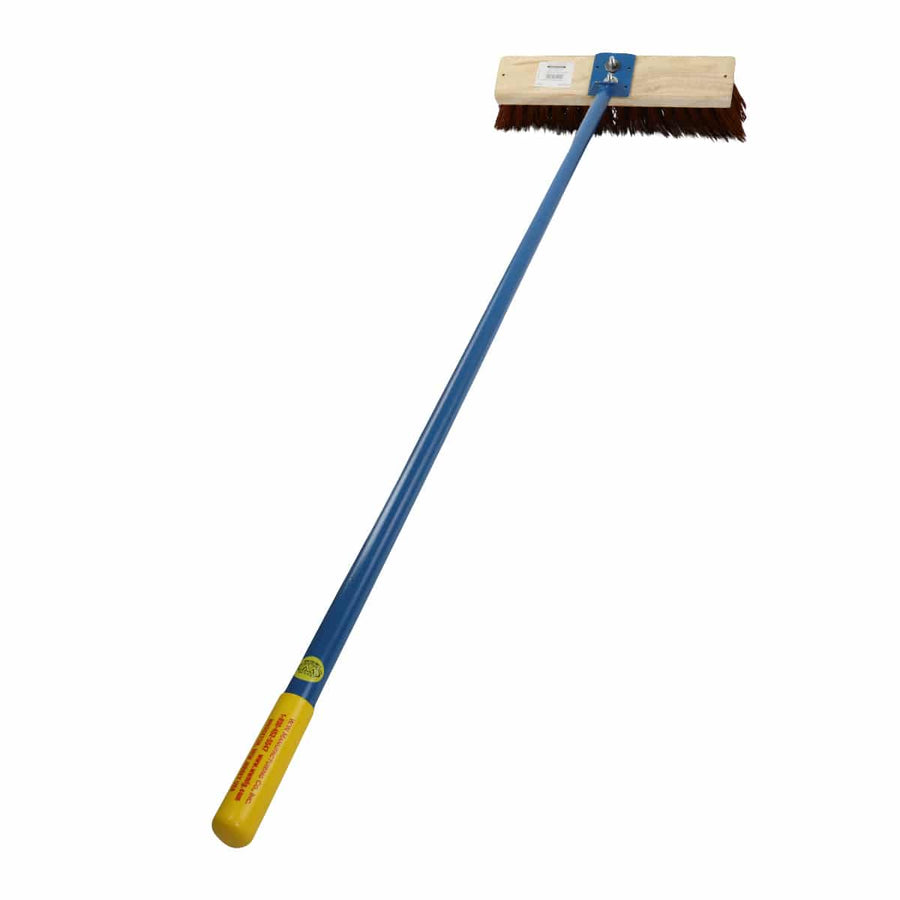 Lesche King of Spades broom bristle head angle and sweep capability