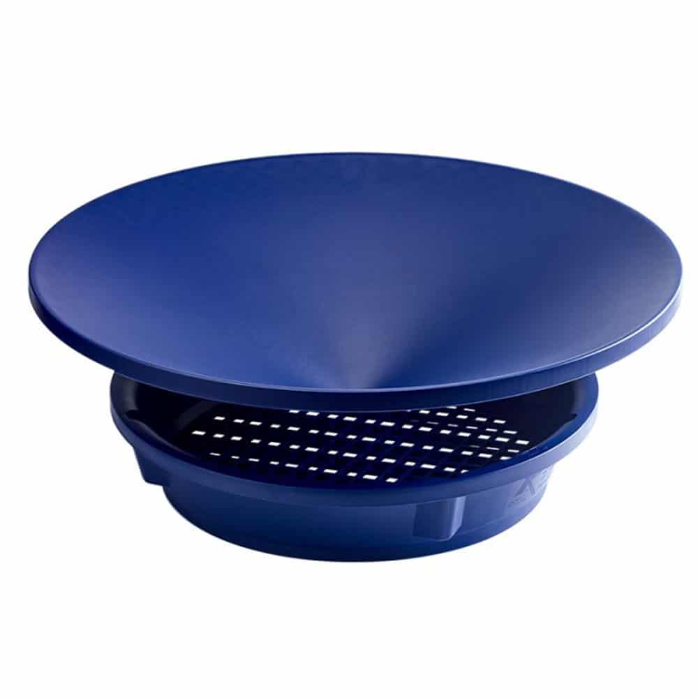 XP Gold Batea Kit with 20-inch blue pan, stainless steel defragmenter, 15-inch classifier, and gold collection accessories stacked on white background